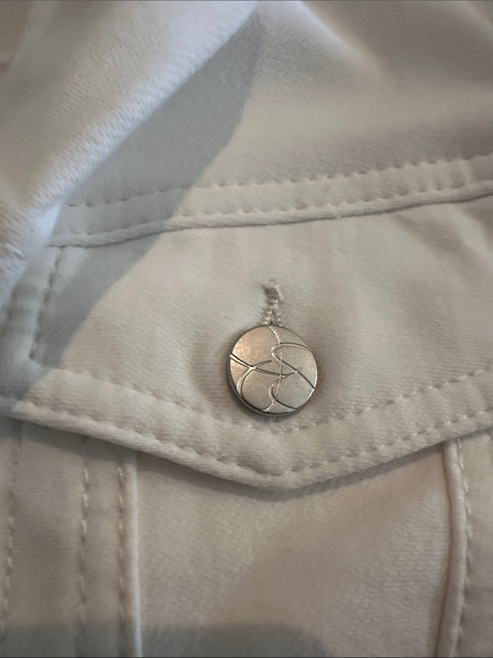 Jessica Simpson White Jean Jacket - Classic Button-Front Style - Picture 6 of 6
